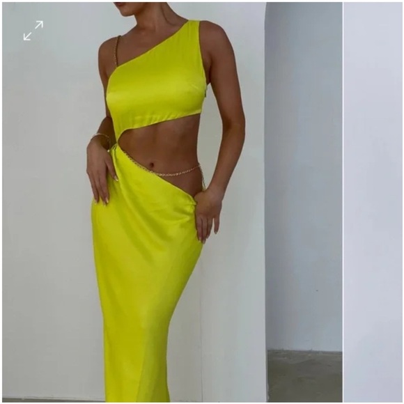 Meshki Clementine Chain Maxi Dress- Fresh Green - Picture 1 of 7